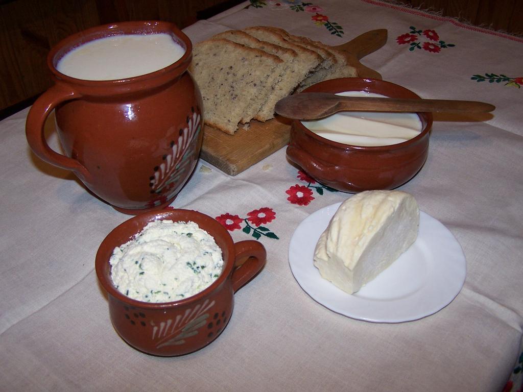 Agroturystyka Chmiel 스로모프체 비즈네 외부 사진